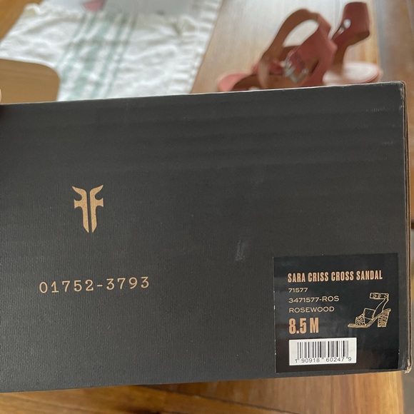 Frye sandals - Picture 6 of 6